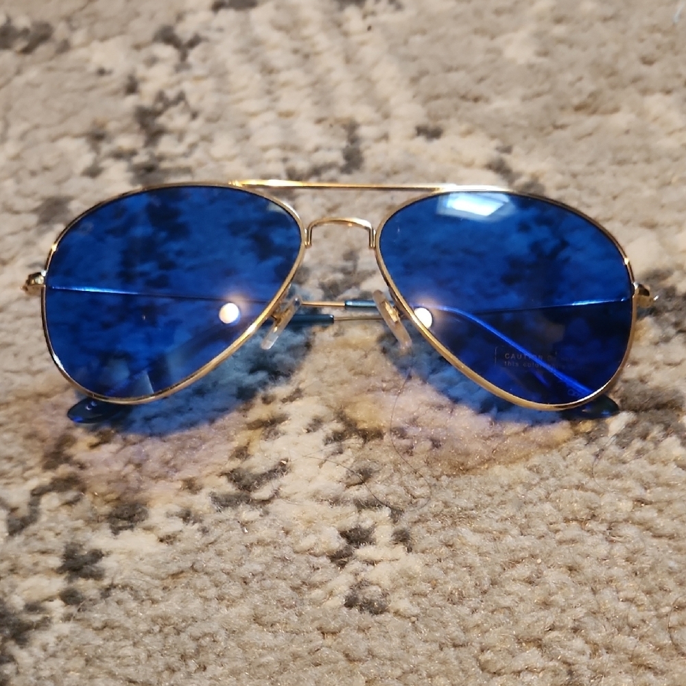 Aviator Sunglasses with Blue Lenses